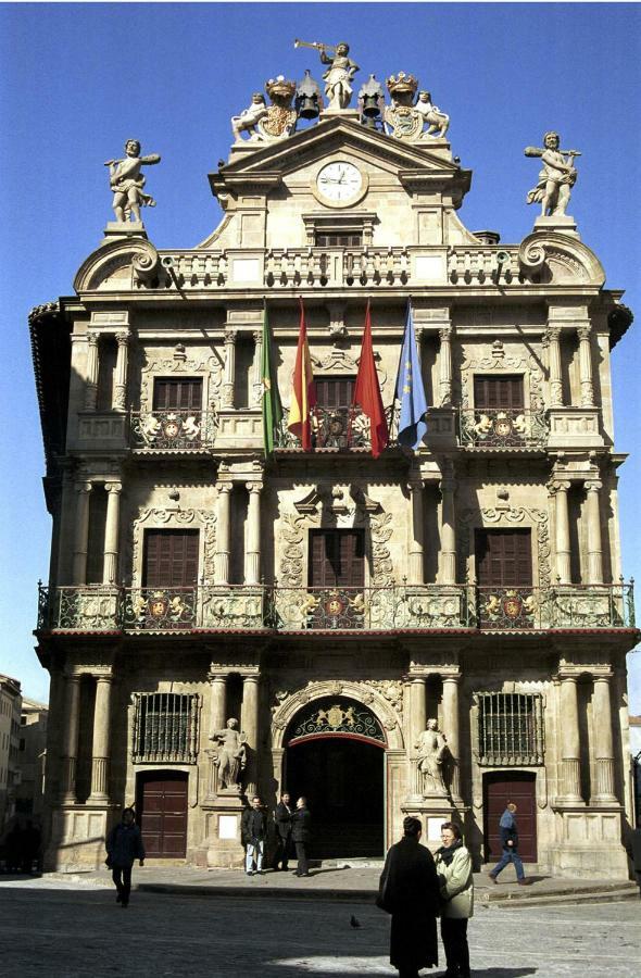Trampantojo Apartamento En El Corazon De Pamplona公寓 外观 照片